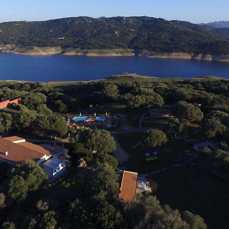 Гостевой дом Liscia Country Relais Сант'Антонио-ди-Галлура Экстерьер фото