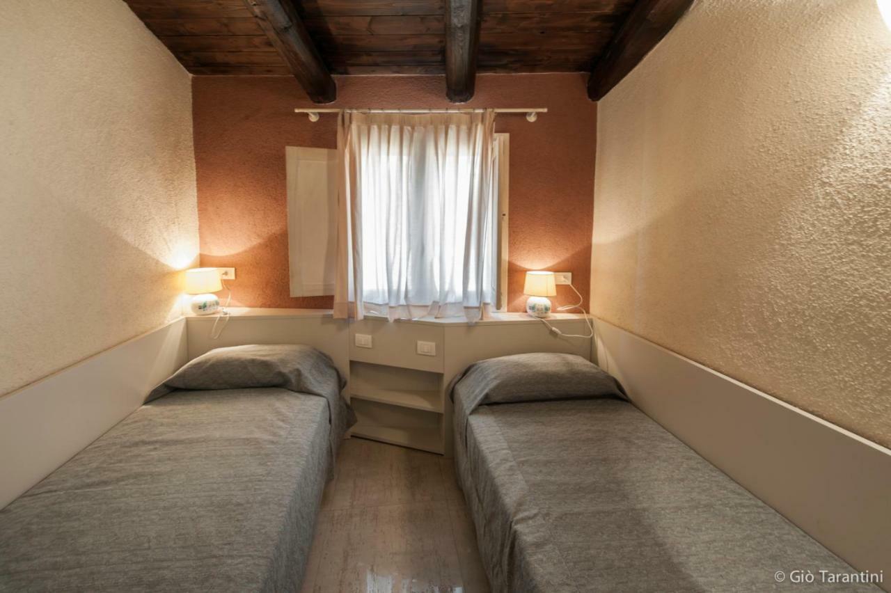 Гостевой дом Liscia Country Relais Сант'Антонио-ди-Галлура Экстерьер фото